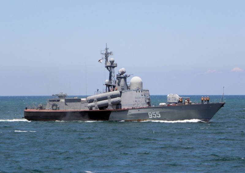 乌克兰武装部队信息来源称，俄罗斯联邦武装部队据称正在准备对乌克兰进行海上封锁，同时加强克里米亚的防御