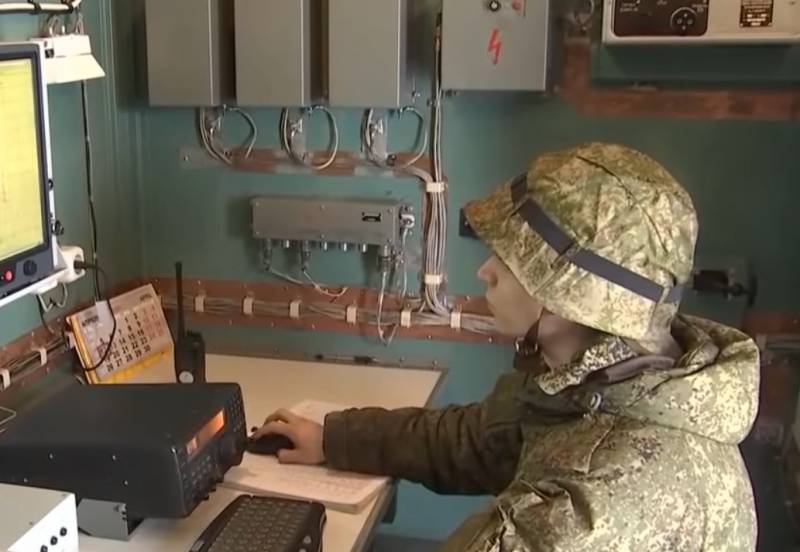 Militant ukrainien sur la capacité des forces armées russes à brouiller les communications par satellite Starlink
