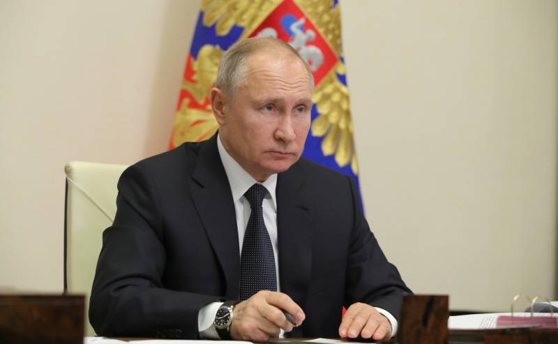 Prezident Ruska podepsal zákon o daňové sazbě za práci na dálku