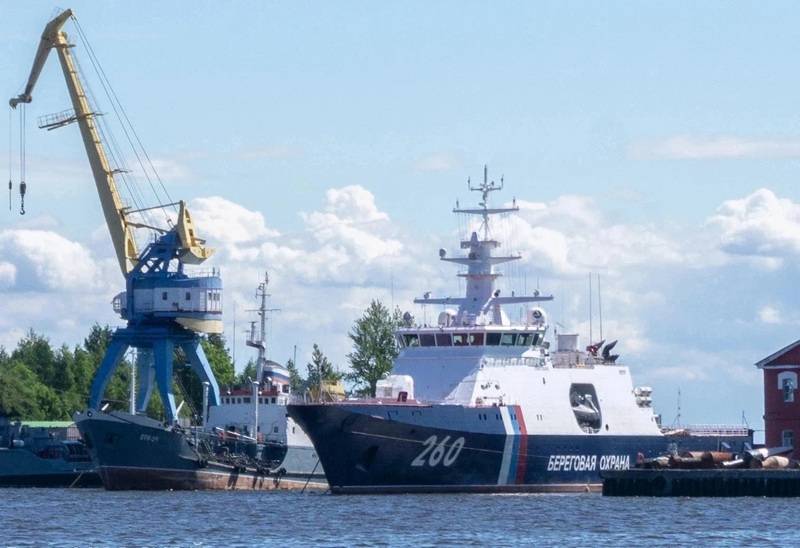 Береговая охрана Погранслужбы ФСБ России пополнилась ПСКР «Анадырь» проекта 22100