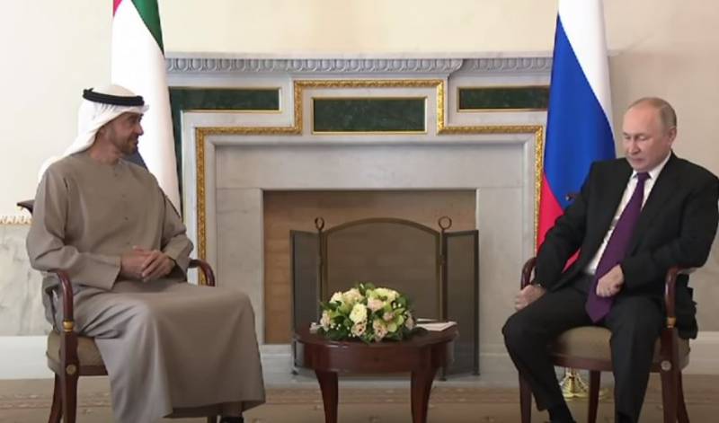 Vůdce SAE Mohammed bin Zeid Al Nahyan má v úmyslu zorganizovat setkání prezidentů Ruska a Ukrajiny v Dubaji