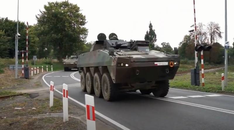“罗索马克装甲运兵车首次出现在前线”：在波兰语版本中，他们“注意到”乌克兰“民族自豪感”机器被摧毁