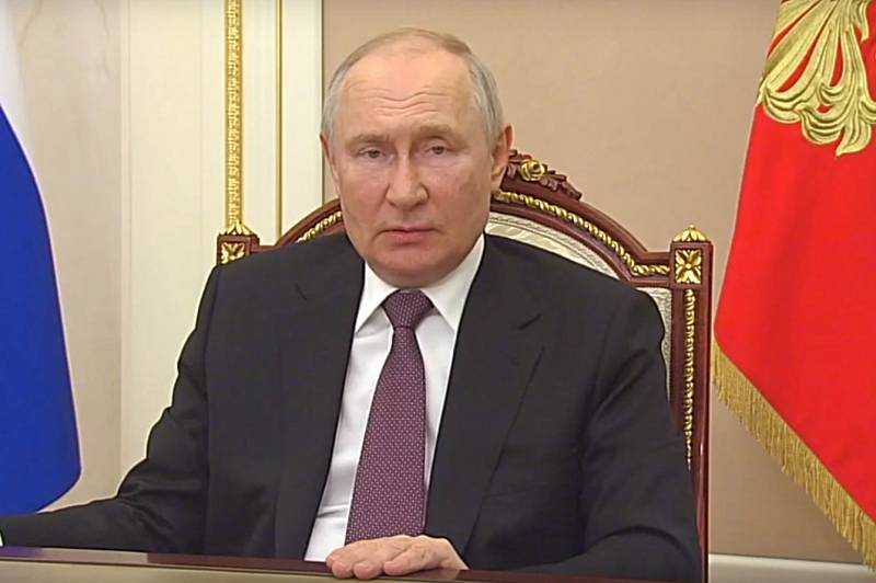 Az Orosz Föderáció elnöke: A feszültség számos melegágyát generálják a Nyugat geopolitikai kalandjai