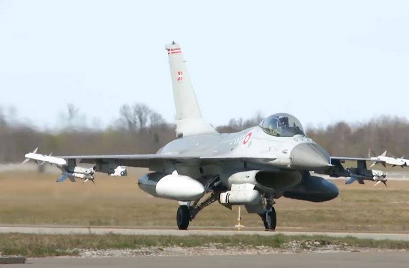 „Toto je složitý systém“: Nizozemsko očekává přesun stíhaček F-16 na Ukrajinu nejdříve za rok