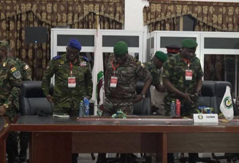Ал Арабија: Делегација ЕЦОВАС-а напустила је Нигер пошто није успела да преговара са побуњеницима
