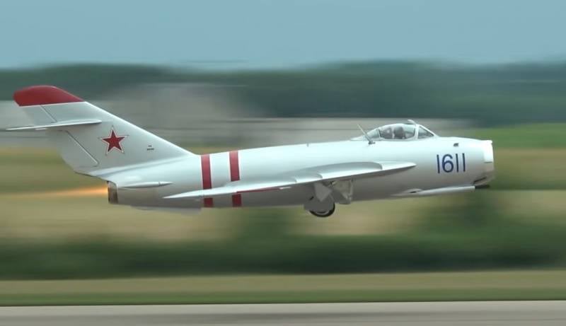 КНДР превращает истребители МиГ-17 в беспилотники-«камикадзе»