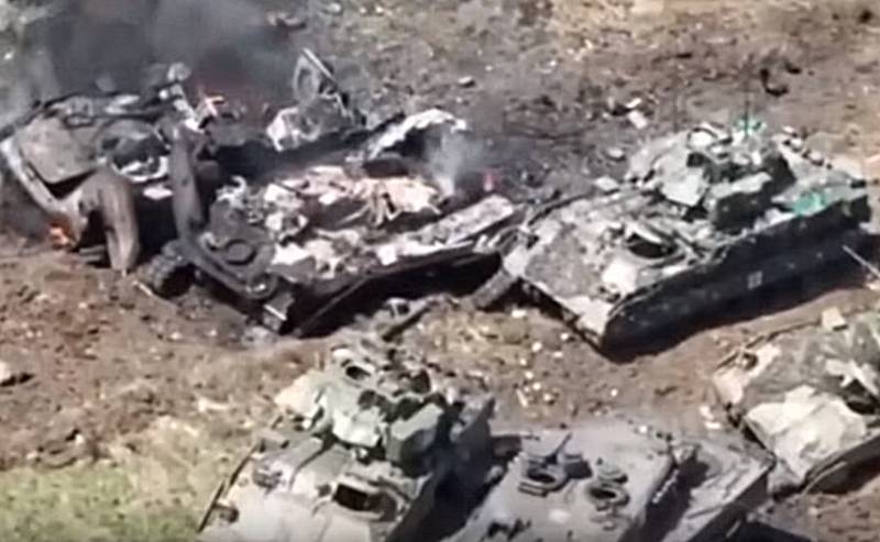 Published footage of the destruction of armored vehicles of the Armed Forces of Ukraine by fighters of the OBTF "Cascade"