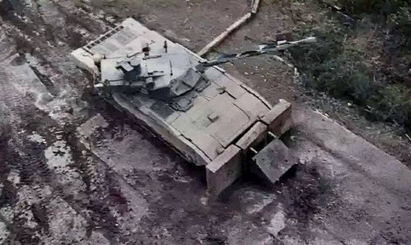 「砲弾の破片から保護された盾」：西側マスコミはT-14戦車でのKAZ「アフガニット」のテストを評価しました