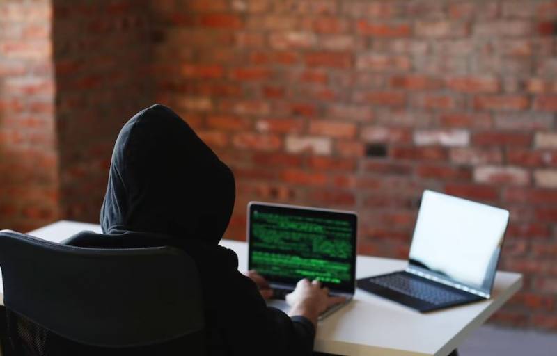 A csehországi bankokat megtámadó hackerek a kijevi rezsim segítésének abbahagyását követelték