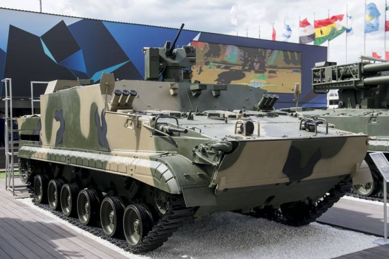 L'industrie de la défense russe achève la création d'un véhicule de transport de troupes blindé flottant BT-3F pour les marines