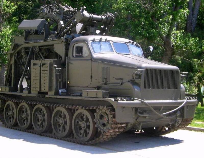 A rede publicou imagens com uma máquina de trincheira de alta velocidade das Forças Armadas da Ucrânia de fabricação soviética