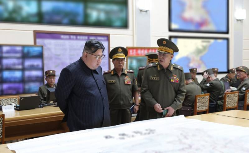 डीपीआरके जनरल स्टाफ ने दक्षिण कोरियाई सेना को "सैन्य गैंगस्टर" कहा और नकली लक्ष्यों पर एक सामरिक परमाणु हमला किया।
