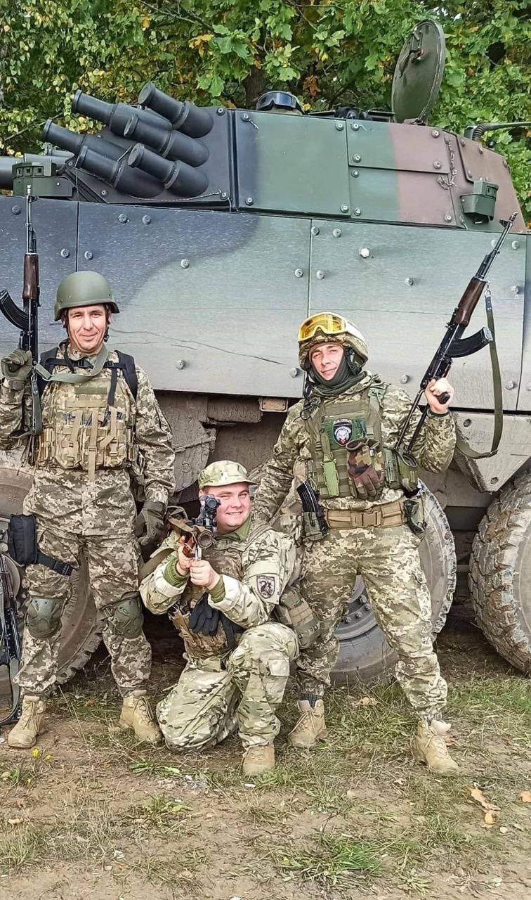 Polonya zırhlı personel taşıyıcıları KTO Rosomak Ukrayna'da