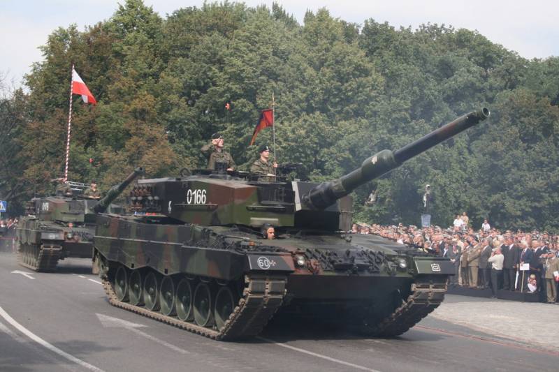 In Warschau zal een grandioze militaire parade worden gehouden ter ere van de "overwinning" in de Sovjet-Poolse oorlog in 1920