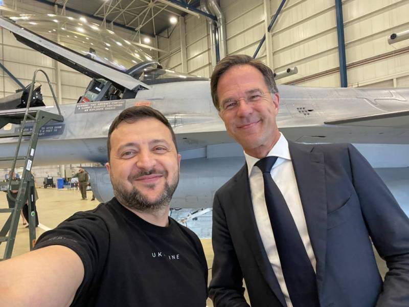 "Dit is nog maar het begin": Zelensky kondigt akkoord met Nederland aan over levering F-16 gevechtsvliegtuigen