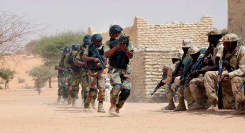 Nigeria postawiła armię w stan pełnej gotowości z powodu zamachu stanu w sąsiednim Nigrze