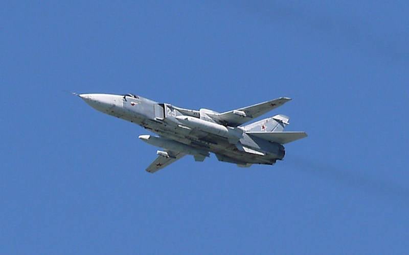 El bombardero de primera línea Su-24M de la aviación naval de la Flota del Mar Negro destruyó otro barco ucraniano cerca de la isla Serpiente