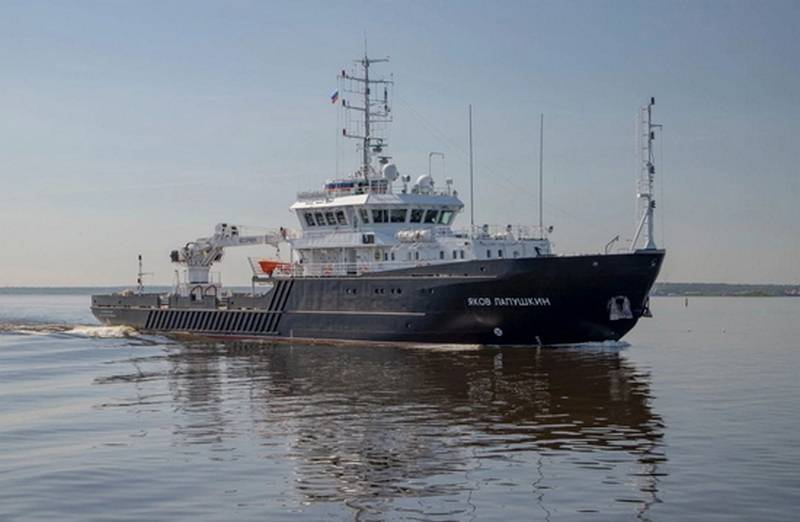 Die Ostseeflotte wurde 19910 durch ein kleines hydrografisches Schiff „Yakov Lapushkin“ ergänzt