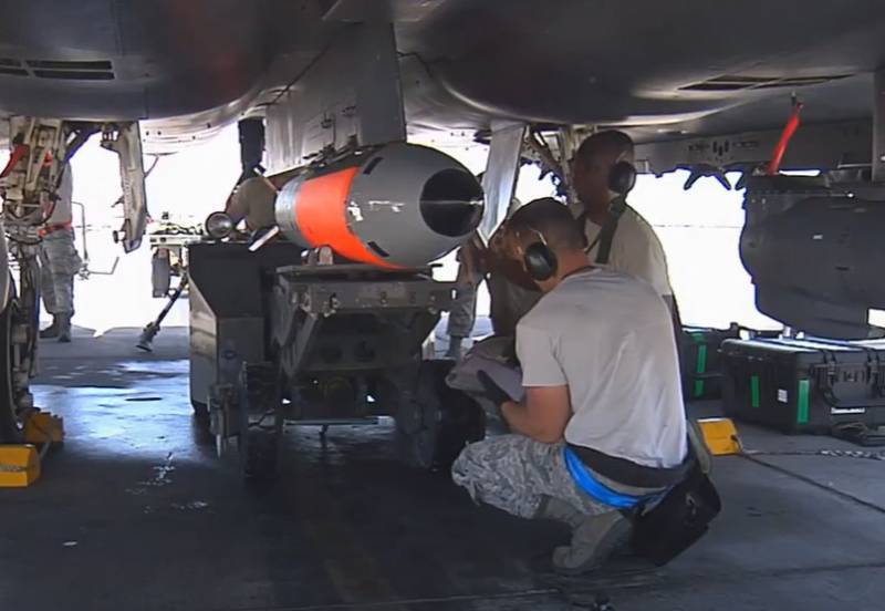 США модернизируют британскую авиабазу Лейкенхит для размещения ядерных бомб B61-12