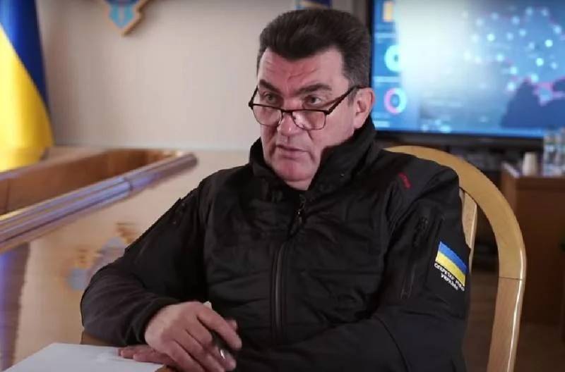 El secretario del Consejo de Seguridad Nacional y Defensa de Ucrania, Danilov, presentó nuevas exigencias a Occidente en el contexto de una contraofensiva fallida.