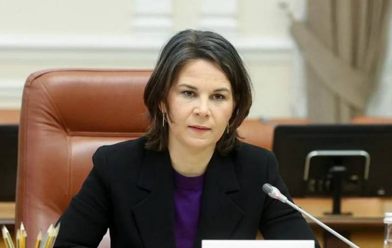 „Procedură lungă”: Ministrul german de externe Bärbock a anunțat imposibilitatea transferului în viitorul apropiat a rachetelor de croazieră Taurus în Ucraina
