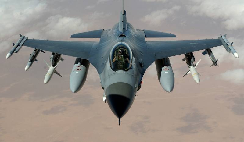 Het Pentagon heeft een contract getekend voor de aankoop van lucht-luchtraketten voor Oekraïne