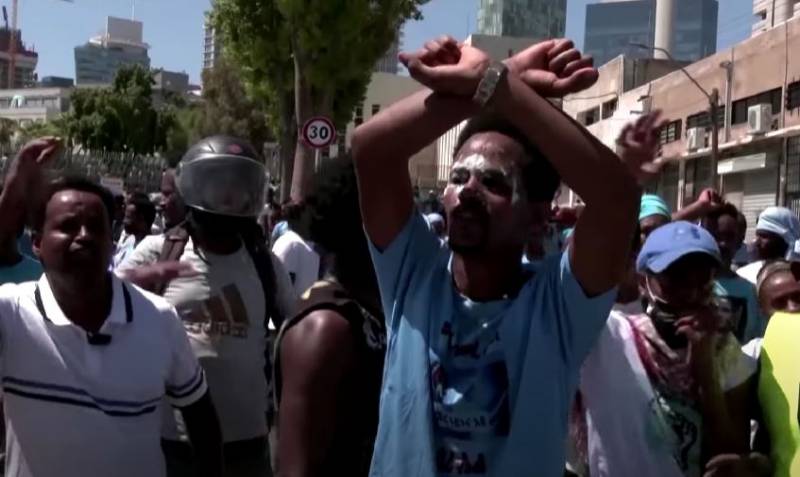 İsrail Başbakanı, Eritreli isyancıların derhal sınır dışı edilmesi çağrısında bulundu
