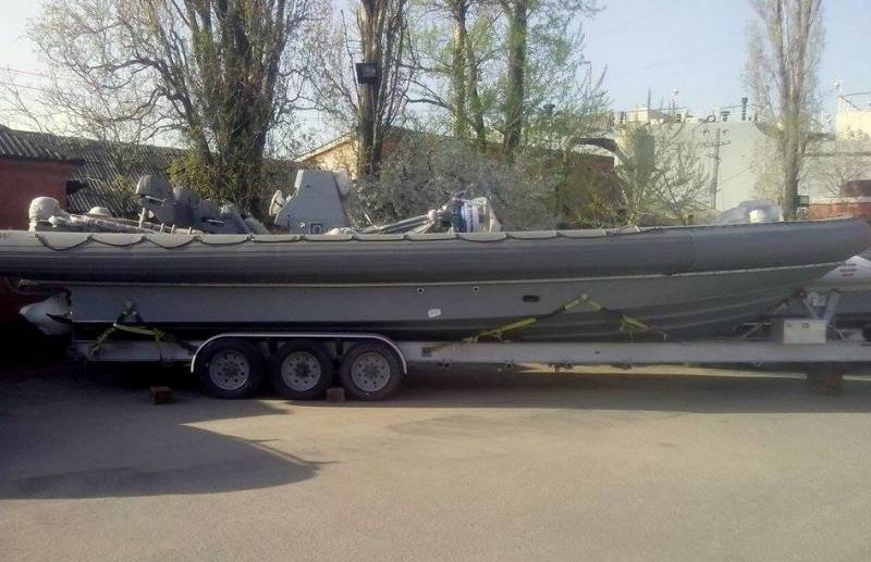 Flygplan från den ryska Svartahavsflottan förstörde flera amerikanska höghastighetsbåtar från Ukrainas väpnade styrkor tillsammans med landningsgrupper i området vid udde Tarkhankut
