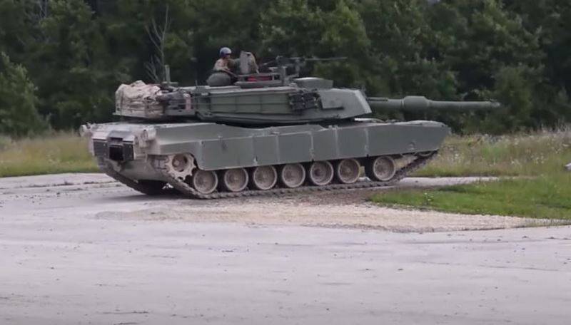 Chuyên gia quân sự: Lực lượng vũ trang Ukraine sẽ không nhận được bất kỳ lợi thế nào sau sự xuất hiện của xe tăng Abrams của Mỹ trên chiến trường