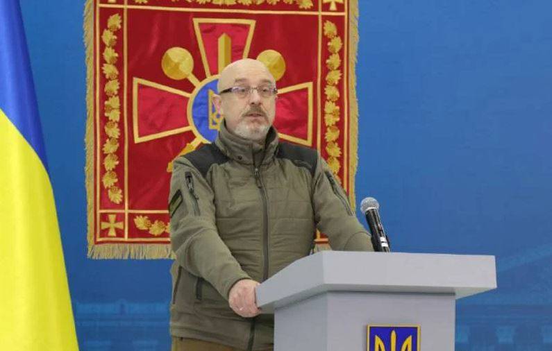 Den ukrainska Rada avskedade Reznikov från posten som försvarsminister