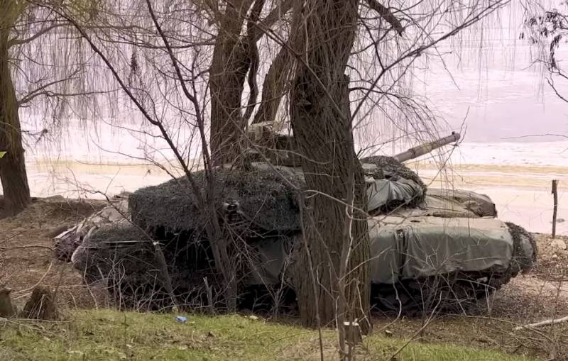 Dans la zone d'opération spéciale des Forces armées de la Fédération de Russie, les derniers obus perforants russes 3BM60 "Lead-2" sont utilisés