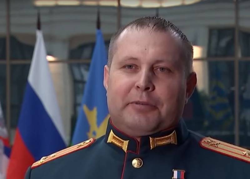 Befälhavaren för en brigad av den ryska väpnade styrkan berättade hur hans kämpar gick bakom fiendens linjer och bröt igenom försvaret av den ukrainska väpnade styrkan