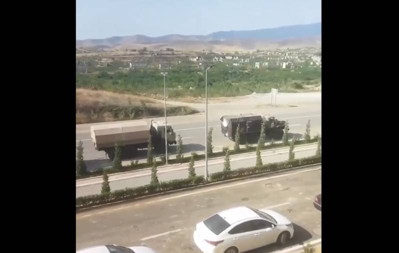تم رصد رموز تعريف سريعة جديدة على المعدات الأذربيجانية التي يتم نقلها إلى الحدود مع أرمينيا