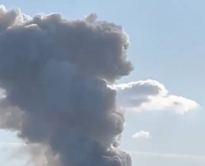 Украјинска јавност известила је о снажној експлозији у Дњепропетровској области