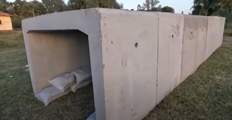 Le ministère roumain de la Défense a montré des abris en béton construits par l'armée à la frontière avec l'Ukraine