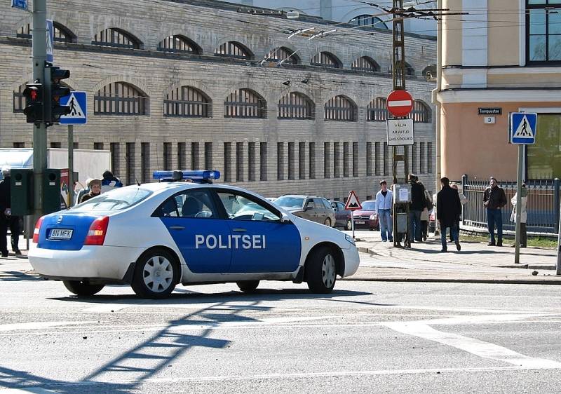 Глава эстонского МВД призвал к конфискации автомобилей с российской регистрацией