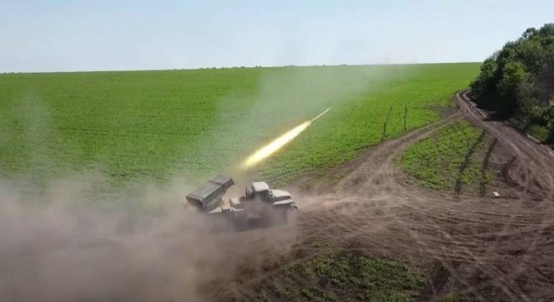 Az orosz védelmi minisztérium megnevezte az ukrán fegyveres erők heti veszteségeit különböző irányokban a különleges műveleti övezetben