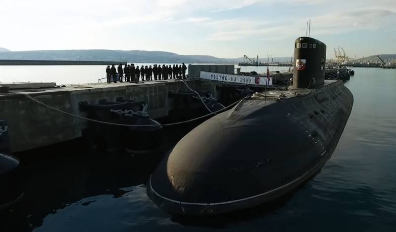 “Received critical damage”: photographs of the alleged submarine “Rostov-on-Don” are being discussed in the Western press