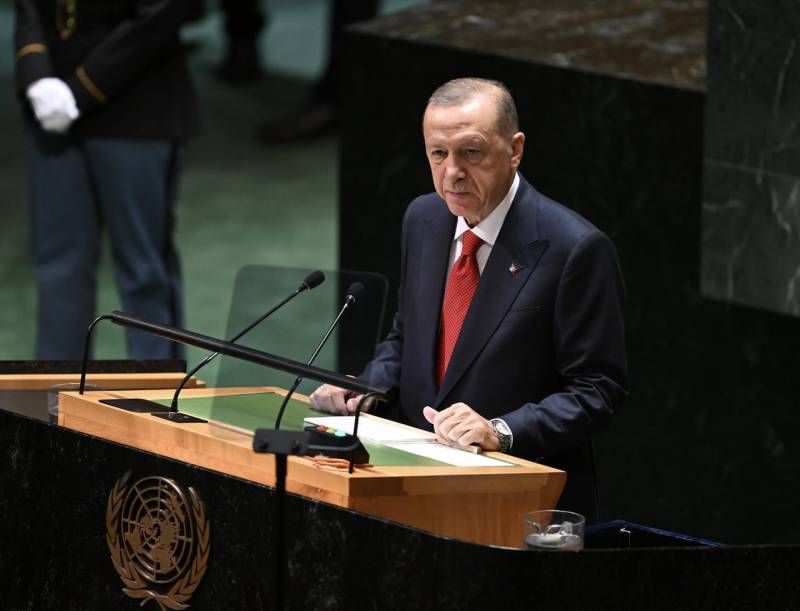 سیاستمداران یونانی معتقدند که پس از وقایع قره باغ، به دلیل جاه طلبی های اردوغان باید به قبرس و جزایر دریای اژه توجه ویژه ای شود.