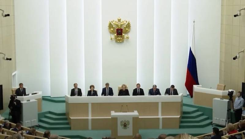 ロシア連邦評議会は、NATO加盟国への渡航が認められないことについてトゥヴァ共和国の上院議員に「厳しく警告」することを決定した。