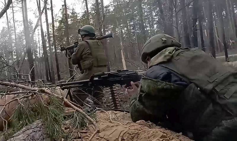На Авдеевском направлении бойцы спецподразделений «Шторм Z» активно атакуют, используя тактику «вагнеровцев»
