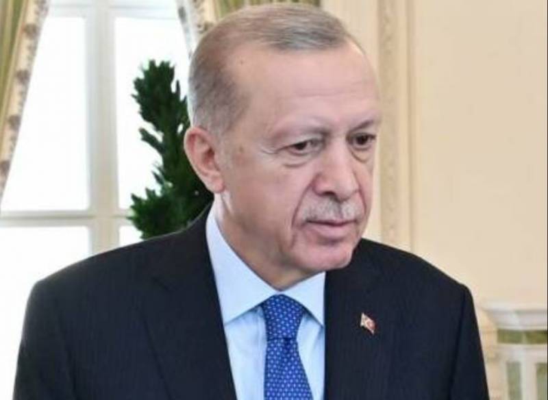 رئیس جمهور ترکیه از احتمال راه آهن قره باغ از طریق ایران در صورت عدم بازگشایی کریدور زنگزور توسط ارمنستان خبر داد.