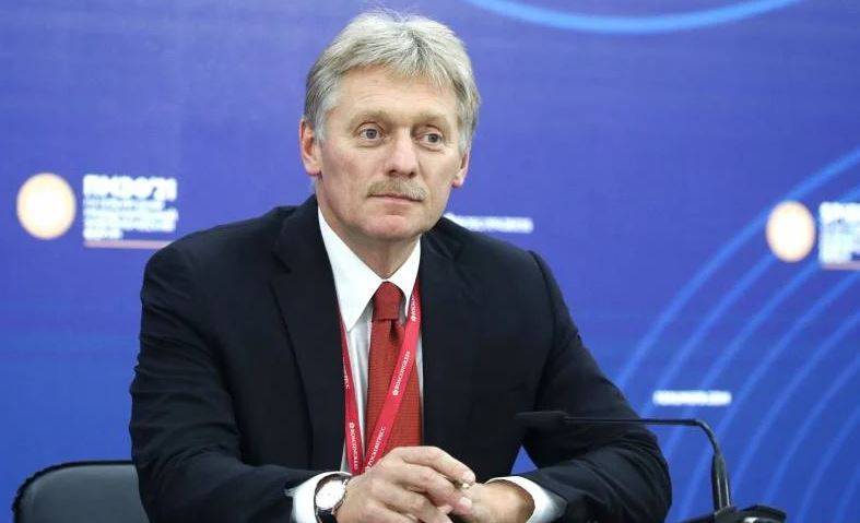 Tiskový tajemník prezidenta Ruské federace doporučil médiím, aby se zeptala ministerstva obrany na útok na velitelství Černomořské flotily.
