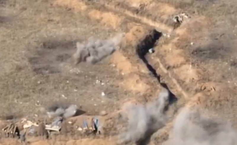 Objevily se záběry ničení pěchoty ukrajinských ozbrojených sil v zákopech v oblasti Verbovoy