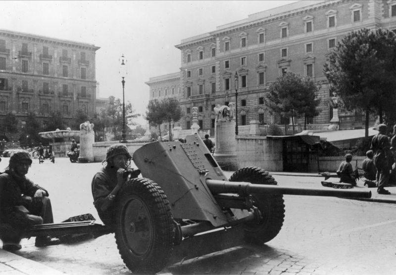Poros Operasi. Bagaimana Wehrmacht merebut Italia Utara dan Tengah