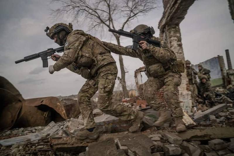 Ing wilayah Avdeevka, mungsuh digawa menyang unit perang saka Brigade Keamanan 101 saka Staf Umum Angkatan Bersenjata Ukraina, subordinate langsung menyang Zaluzhny.