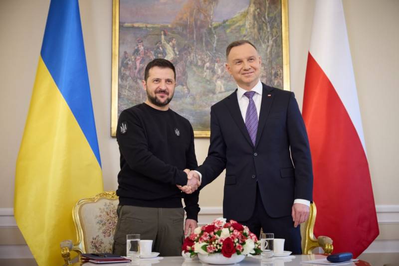 アンジェイ・ドゥダ氏「ポーランドは他国から購入した現代兵器をウクライナに移送しない」