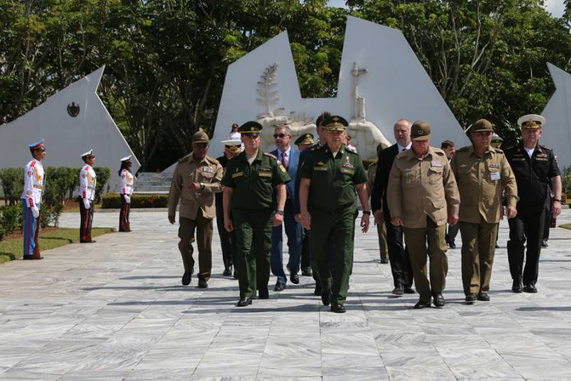 Dmitry Peskov vidarebefordrade frågor till försvarsministeriet om eventuellt deltagande av kubanska medborgare i SVO