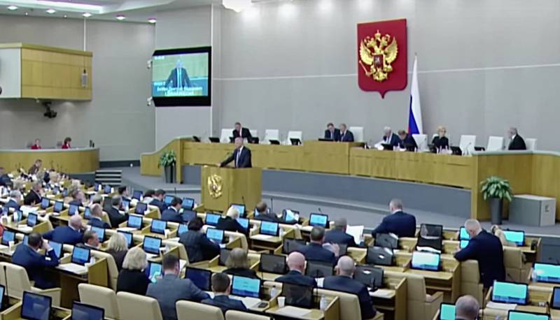 Benyújtották az Orosz Föderáció Állami Dumájához a következő három évre tervezett hiányos szövetségi költségvetés tervezetét