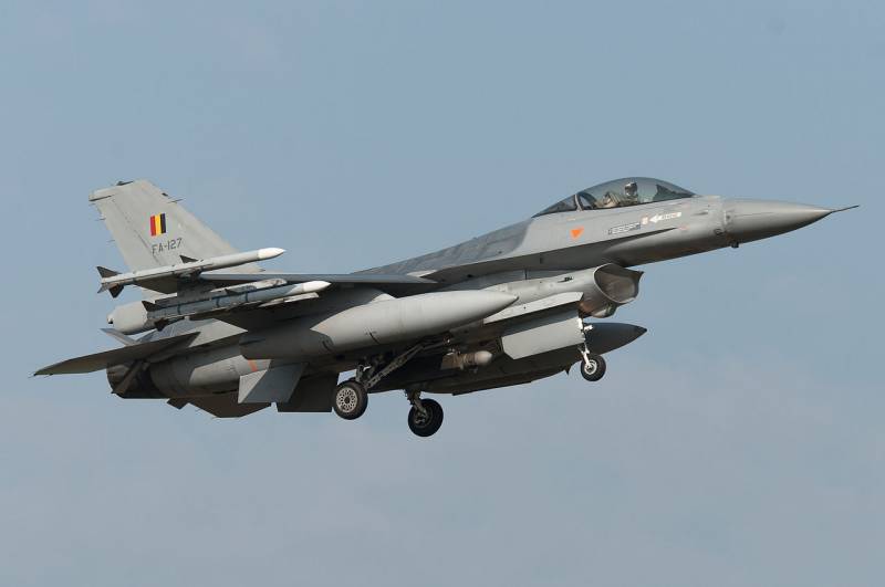 बेल्जियम ने F-16 लड़ाकू विमानों को यूक्रेन में स्थानांतरित न करने का एक नया कारण ढूंढ लिया है